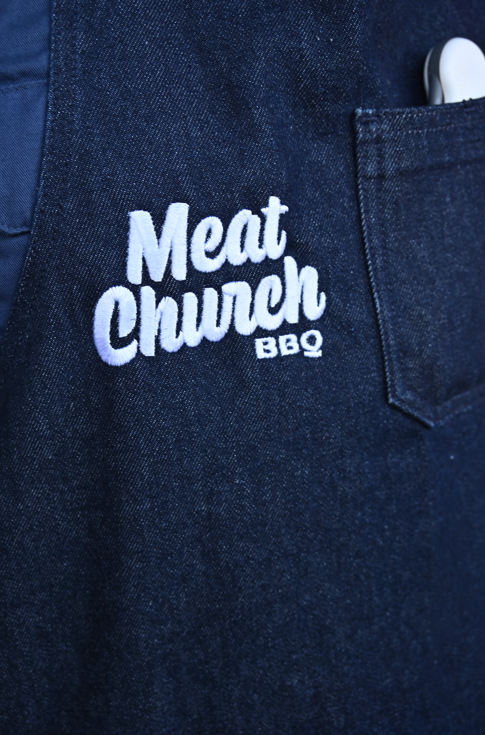 hedley-and-bennett-meat-church-apron-navy-q3 Screenshot_2024-07-03_at_2.52.19_PM.png